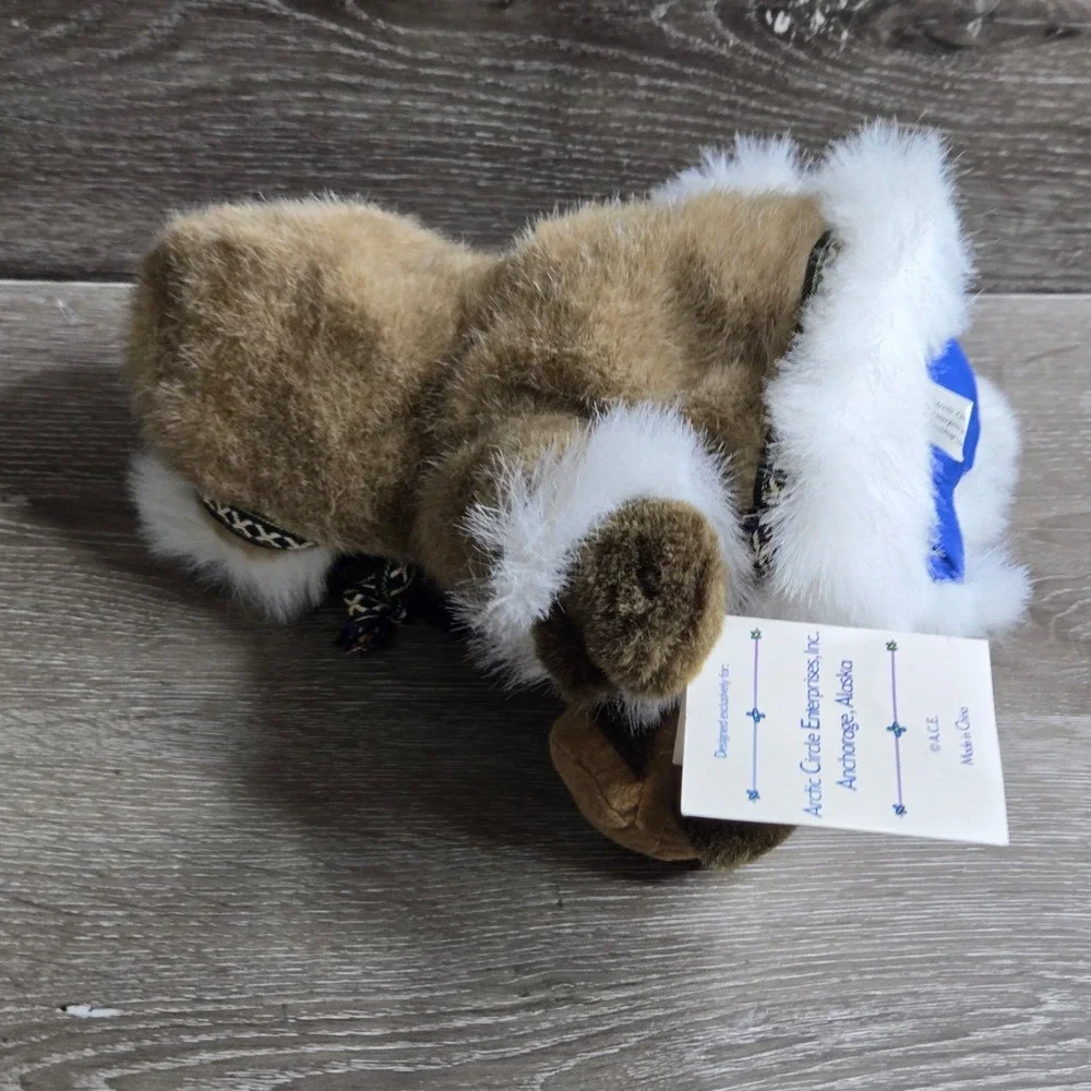Alaskan Friends Native Style Doll Arctic Circle Enterprises Anchorage Alaska NWT